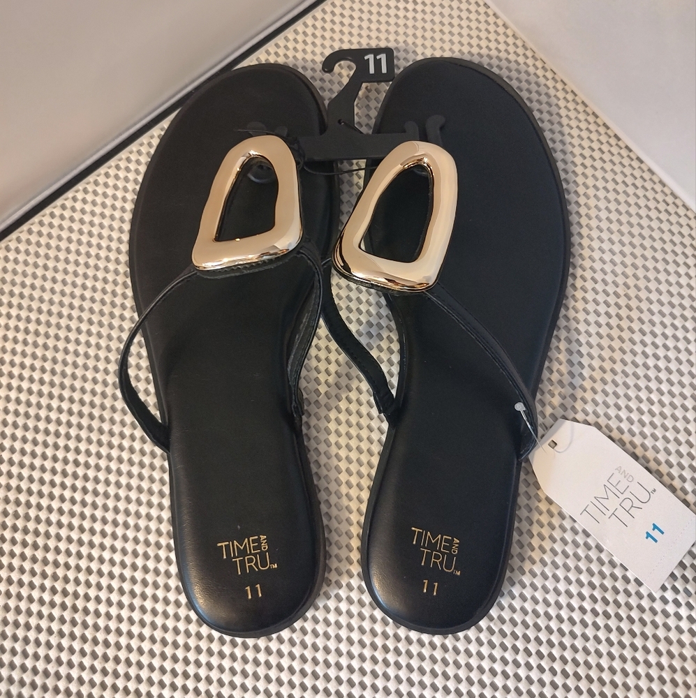 Time and Tru Women's Size 11 Ornament Thong Sandals Black/Gold NWT